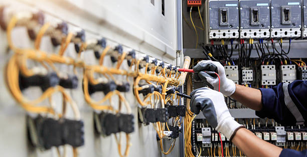 Professional Electrician technician working in Linden, TN